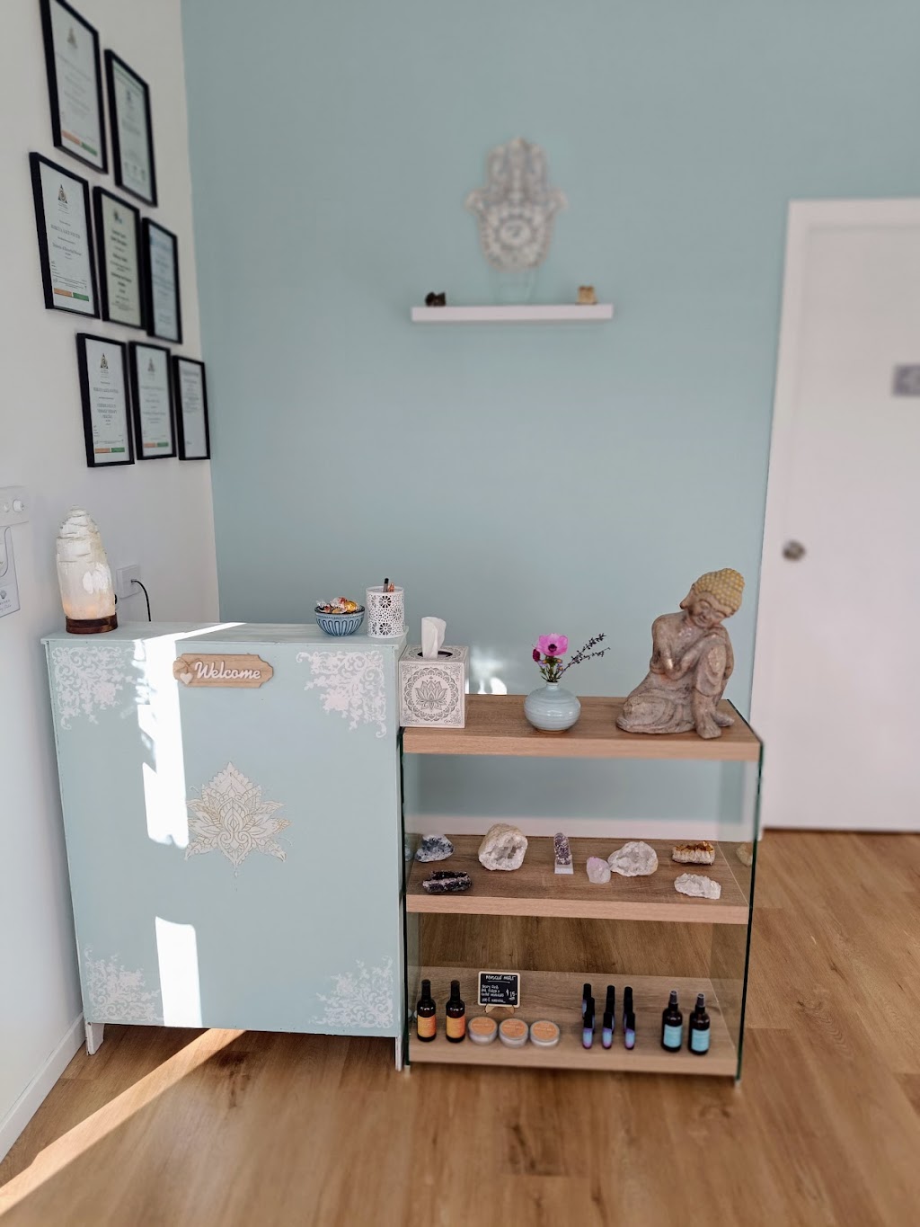 Rebecca Winter Trigger Point and Remedial Massage Therapist | 15 Morley Ave, Bateau Bay NSW 2261, Australia | Phone: 0450 655 332