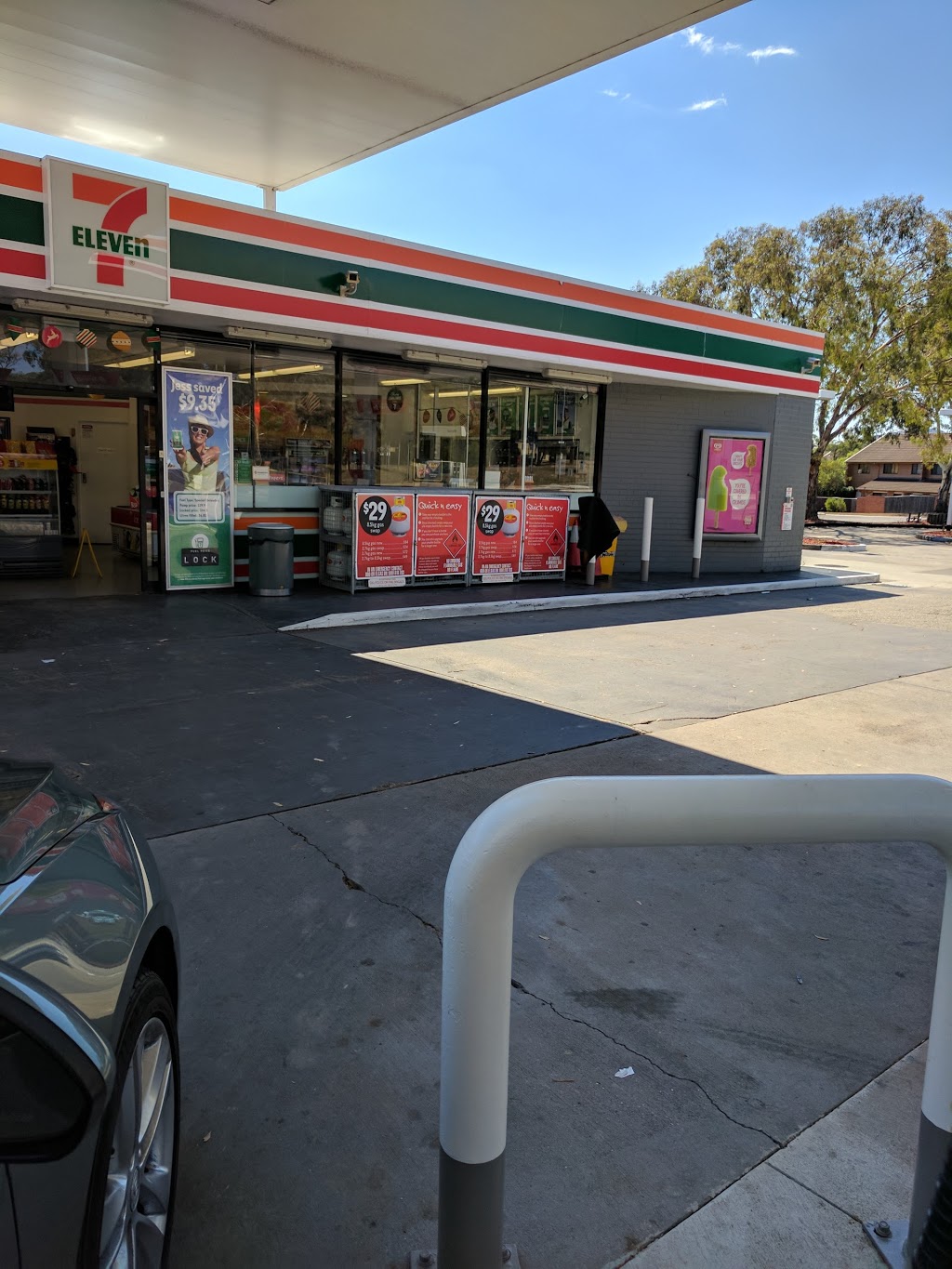 7-Eleven Erindale | gas station | Cnr Ashley Dr &, McBryde Cres, Wanniassa ACT 2903, Australia | 0262317369 OR +61 2 6231 7369