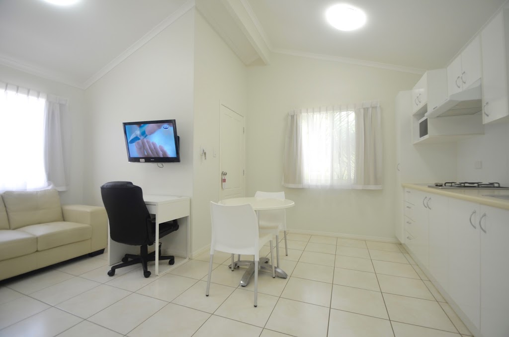 Gladstone Accommodation Centre | lodging | 7 Sutton St, Barney Point QLD 4680, Australia | 0749721366 OR +61 7 4972 1366