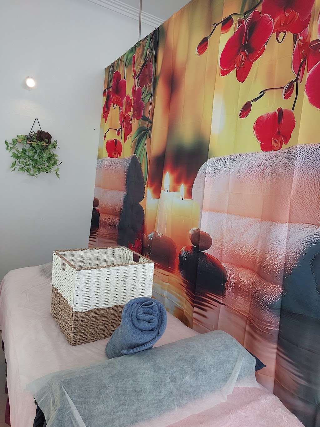Rose Blissful Massage Shop | 60 Peg Leg Rd, Eaglehawk VIC 3556, Australia | Phone: 0401 263 107