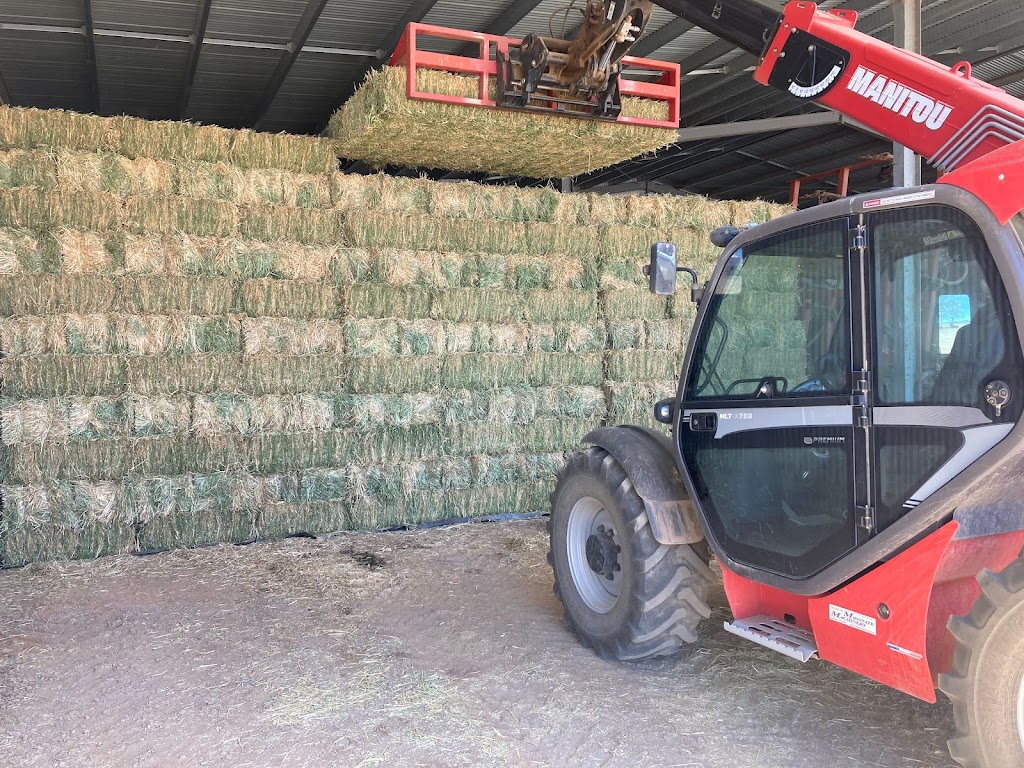 Carram Dale Farm Hay & Grain Sales Doug Jennings | Jennings Rd, Baringhup VIC 3463, Australia | Phone: 0419 282 811