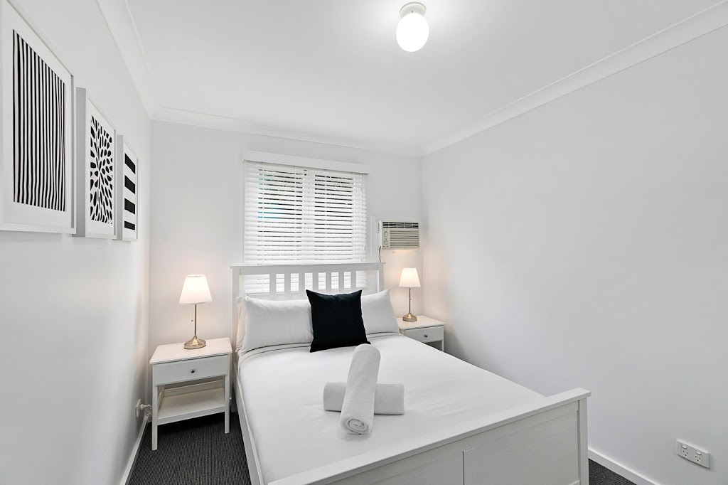 Holiday House Brisbane | 14 Esplanade, Wellington Point QLD 4160, Australia | Phone: 0416 100 839