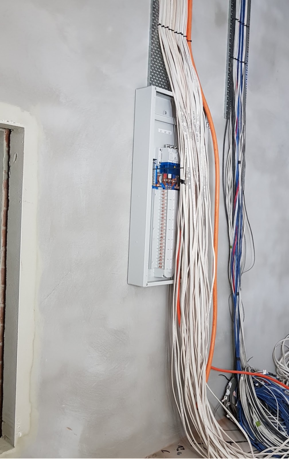 Rana Electrical Pty Ltd | 12 Ashwell Wy, Gledswood Hills NSW 2557, Australia | Phone: 0430 184 750