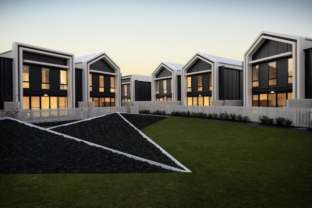 The Lakes | Hooker Blvd & Lakeview Blvd, Mermaid Waters QLD 4218, Australia | Phone: 1300 577 071