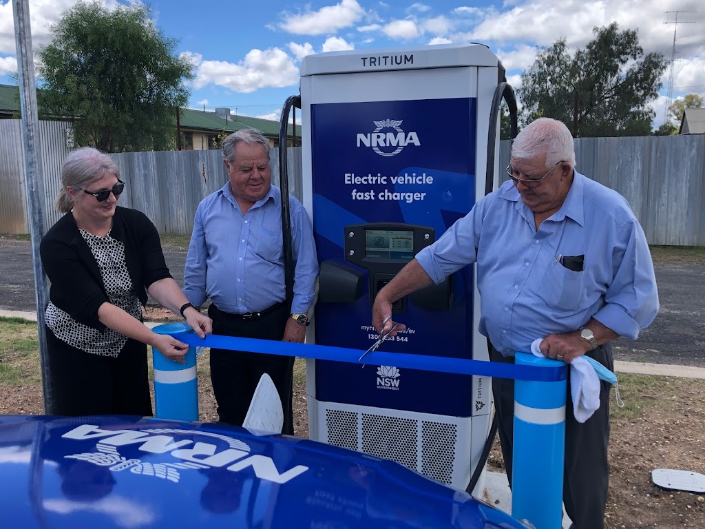 NRMA Charging Station |  | Neilly St, Walgett NSW 2832, Australia | 1300233544 OR +61 1300 233 544