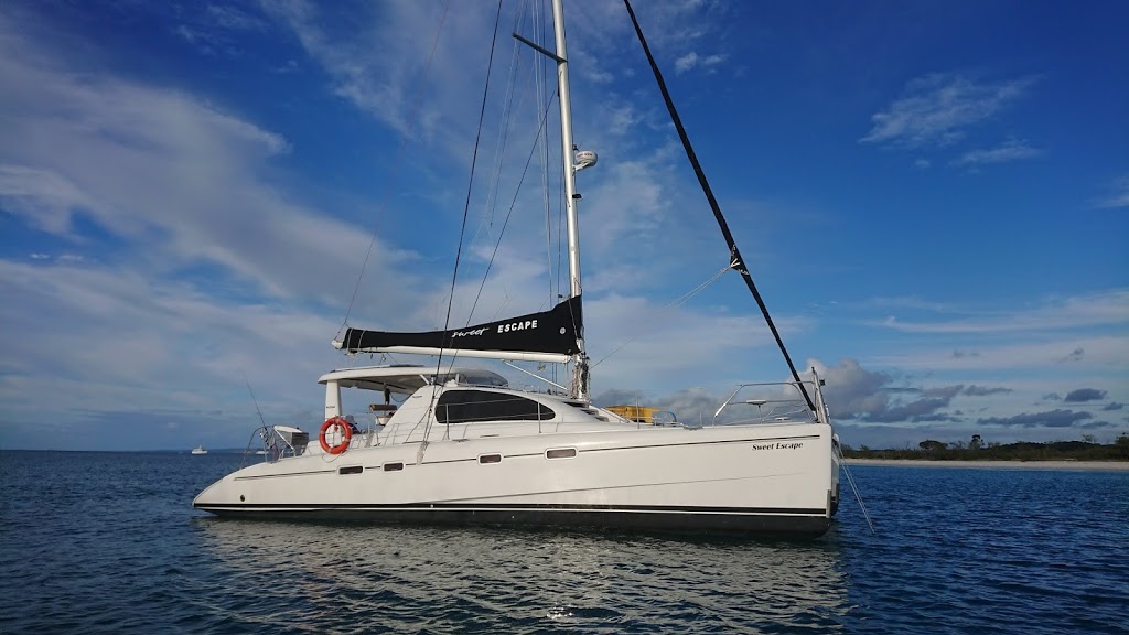 Sweet Escape Yacht Charters | Great Sandy Strait Marina, Buccaneer Dr, Urangan QLD 4655, Australia | Phone: 0431 323 089