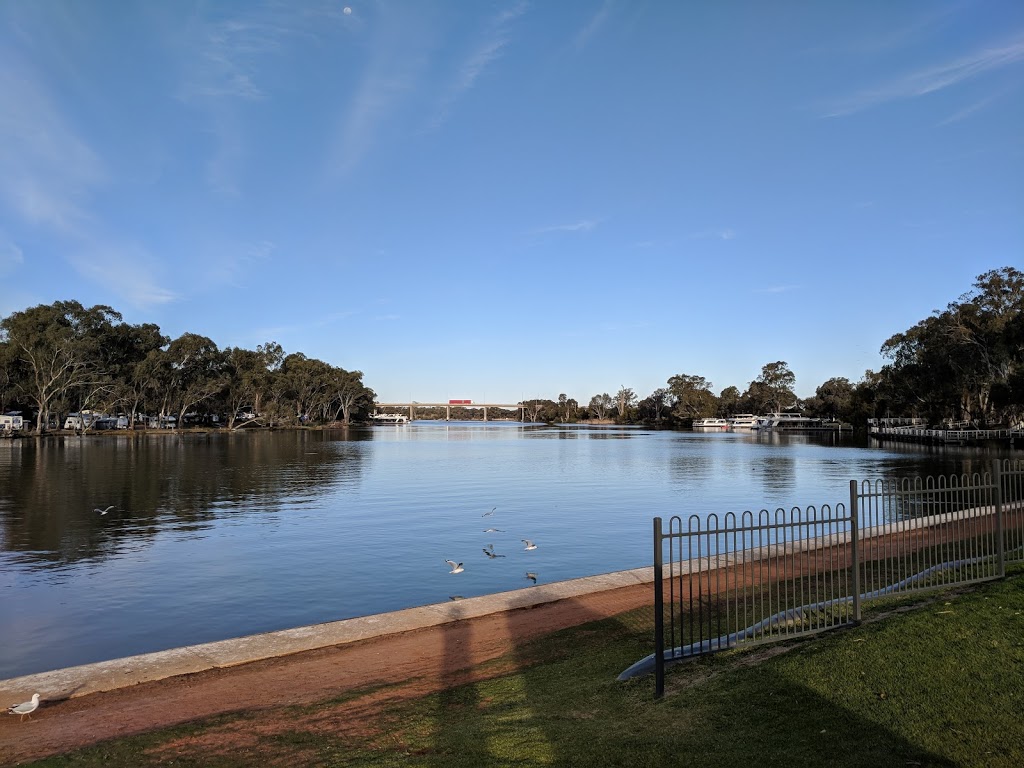 Mildura Rowing Club Lawns | park | Mildura VIC 3500, Australia