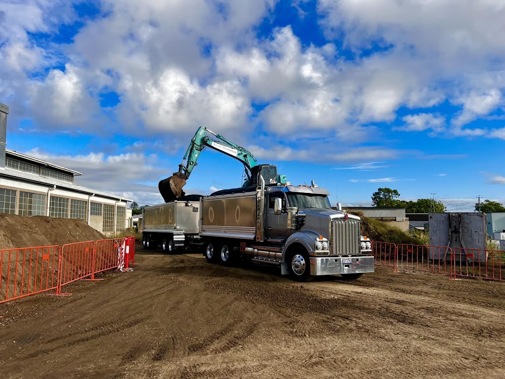 Farrell Transport Group | 17 Wallaby Way, Pimpama QLD 4209, Australia | Phone: (07) 2145 6800