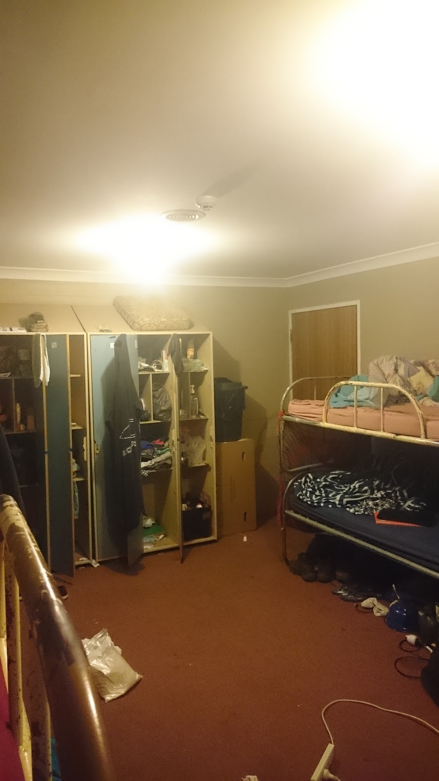 Emerald Backpackers Hostel | 2 Lakeview Ct, Emerald VIC 3782, Australia | Phone: 0412 458 227