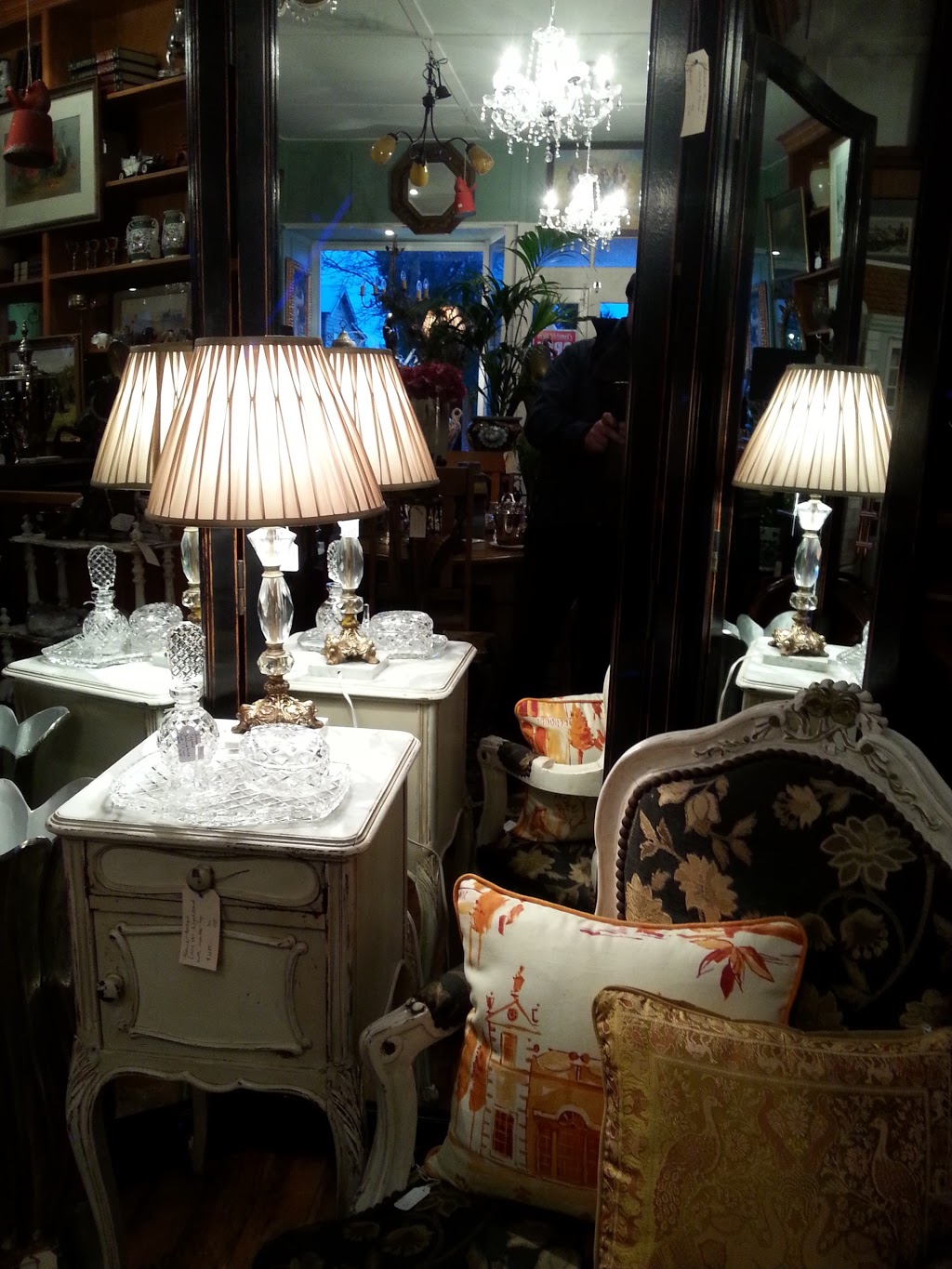 Coopers Antiques | home goods store | 18 Ross St, Oberon NSW 2787, Australia | 0263365395 OR +61 2 6336 5395