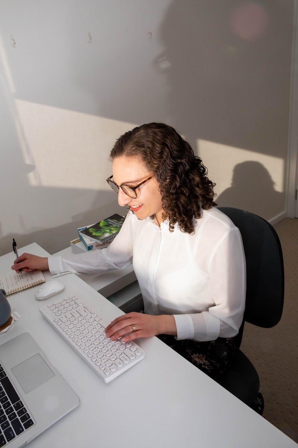 Miriam Rose Natural Health | Freeform Clinic, 232 William St, Bathurst NSW 2795, Australia | Phone: (02) 6331 3535