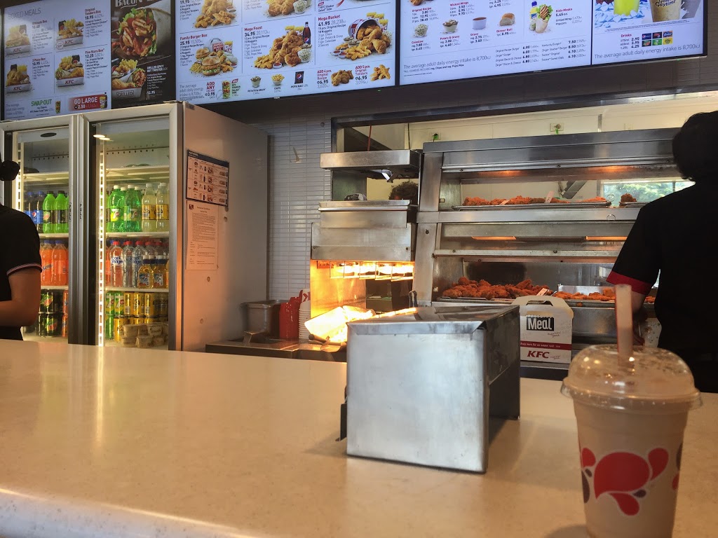 KFC Clayfield | meal takeaway | 2 Gellibrand St, Clayfield QLD 4011, Australia | 0732621154 OR +61 7 3262 1154