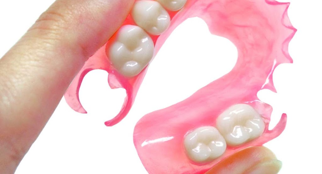 The Denture Centre - Scottsdale | 28 Fosters Rd, Scottsdale TAS 7260, Australia | Phone: (03) 6331 7240
