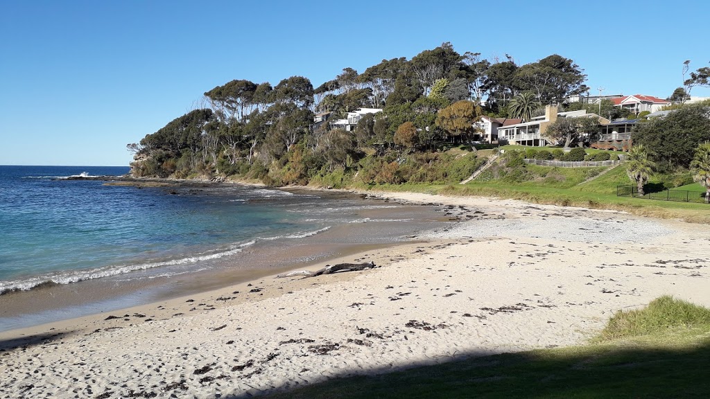 Garden Bay Beach Park | 2 Garagarang St, Malua Bay NSW 2536, Australia