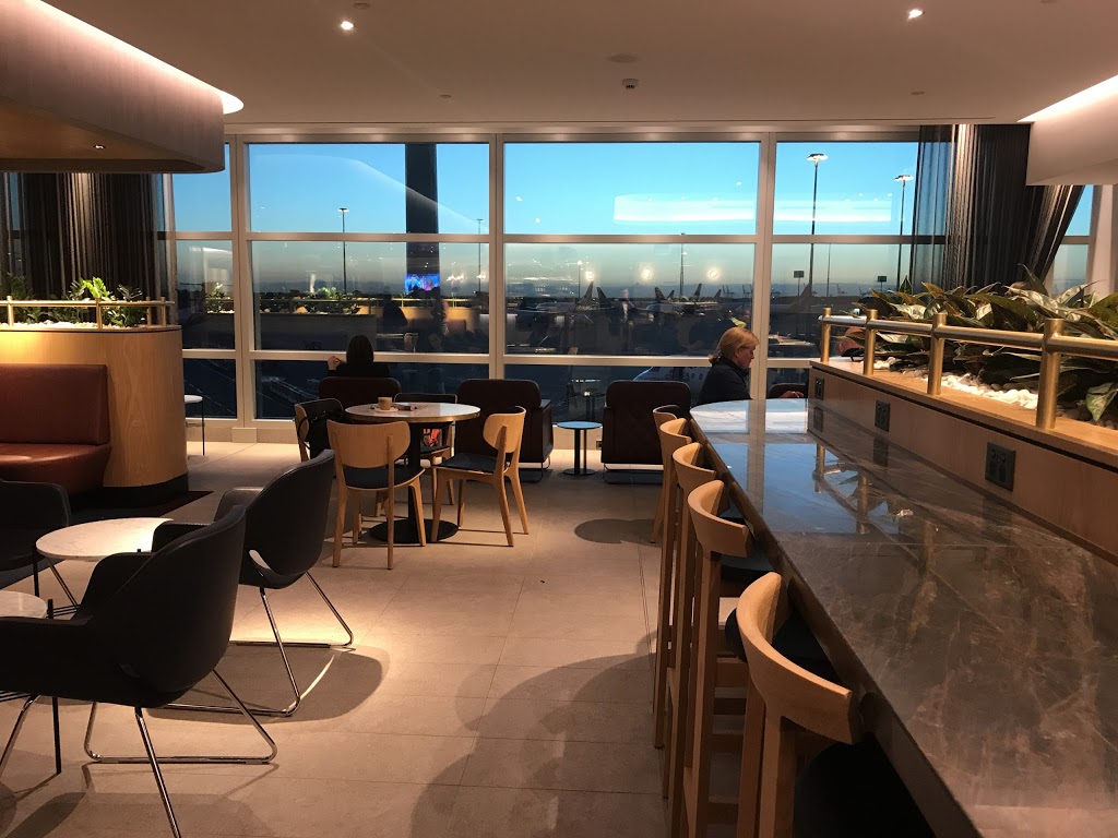 Qantas Brisbane Domestic Lounge | Alpinia Dr, Brisbane Airport QLD 4008, Australia
