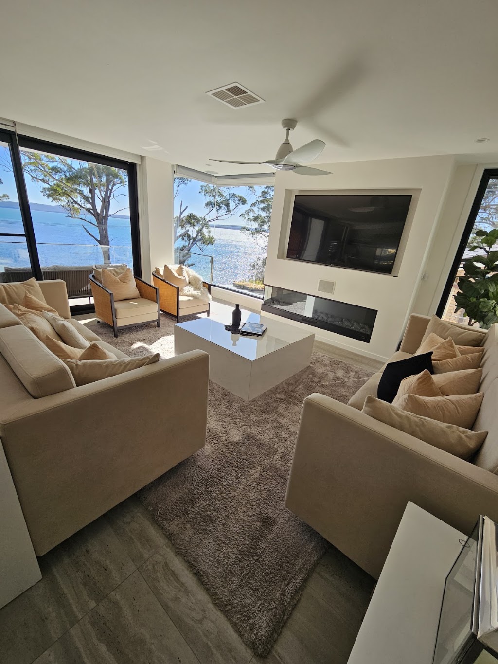Custom Cleans | 11 Upton St, Soldiers Point NSW 2317, Australia | Phone: 0421 528 339