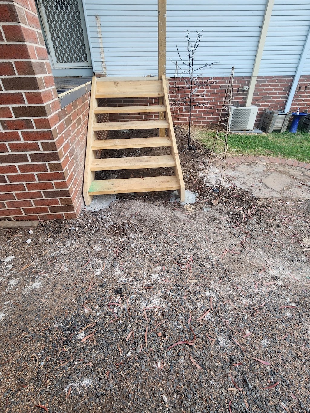 WHILE YA HERE CARPENTRY | 3 Elizabeth St, Merriwa NSW 2329, Australia | Phone: 0423 431 014