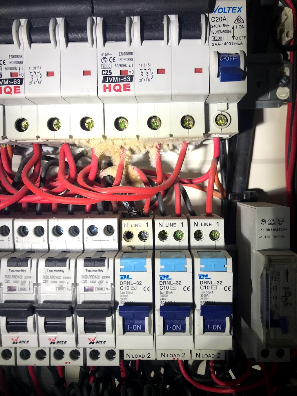 Hayden Electrical Solutions | electrician | Pell St, Merewether NSW 2291, Australia | 0412160056 OR +61 412 160 056