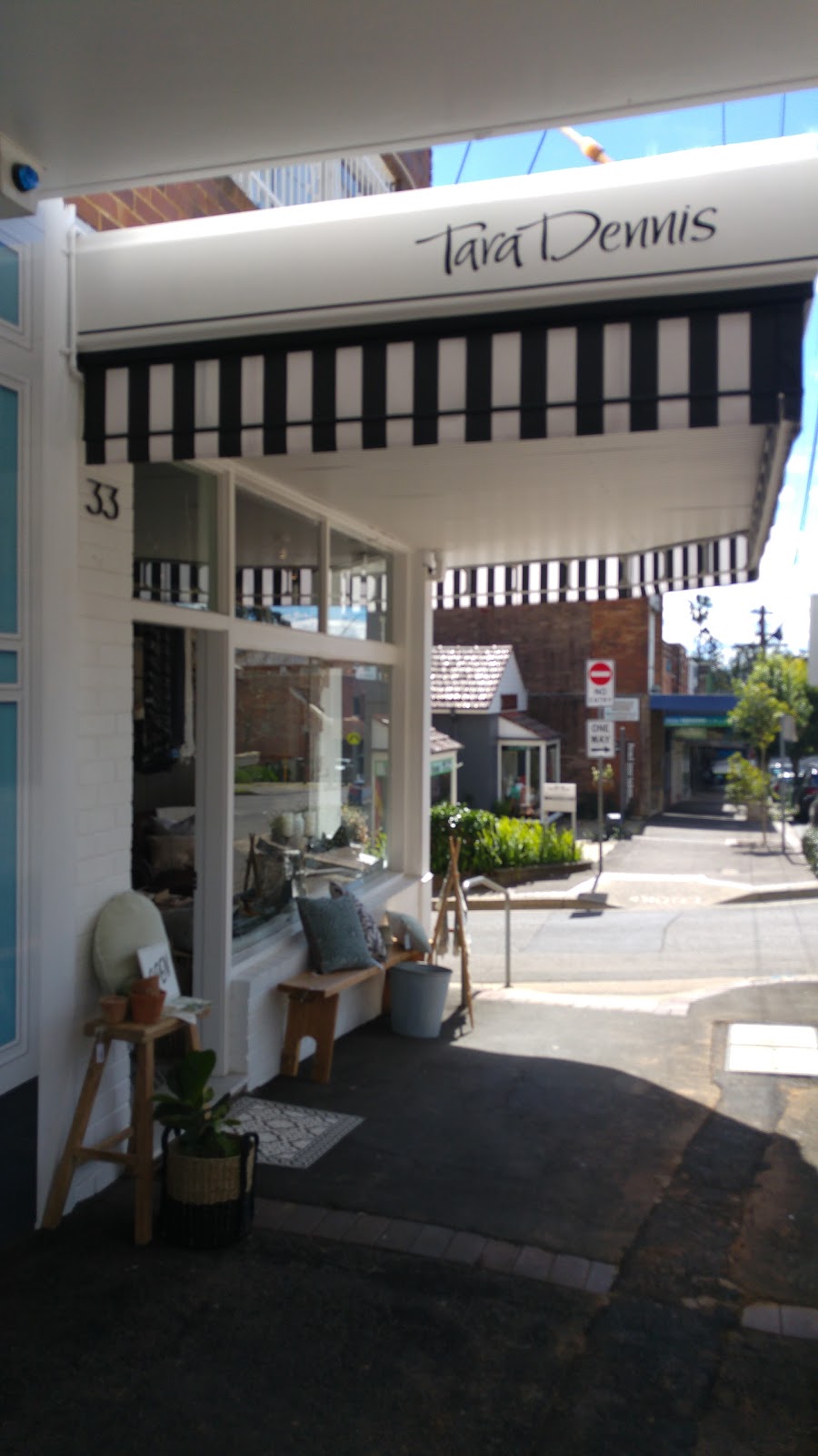 The Tara Dennis Store | home goods store | 33 Redleaf Ave, Wahroonga NSW 2076, Australia | 0294892952 OR +61 2 9489 2952