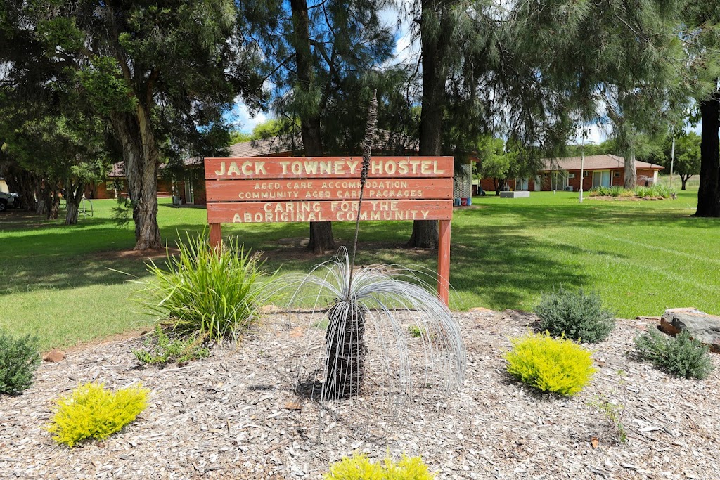 Jack Towney Hostel | point of interest | 5 Stockings Cres, Gilgandra NSW 2827, Australia | 0268178777 OR +61 2 6817 8777