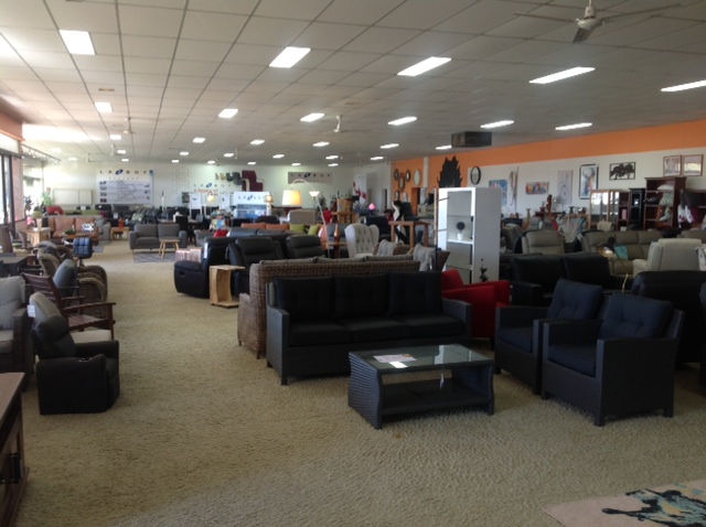 S&J Furniture | furniture store | 79 Ogilvie Ave, Echuca VIC 3564, Australia | 0354807912 OR +61 3 5480 7912