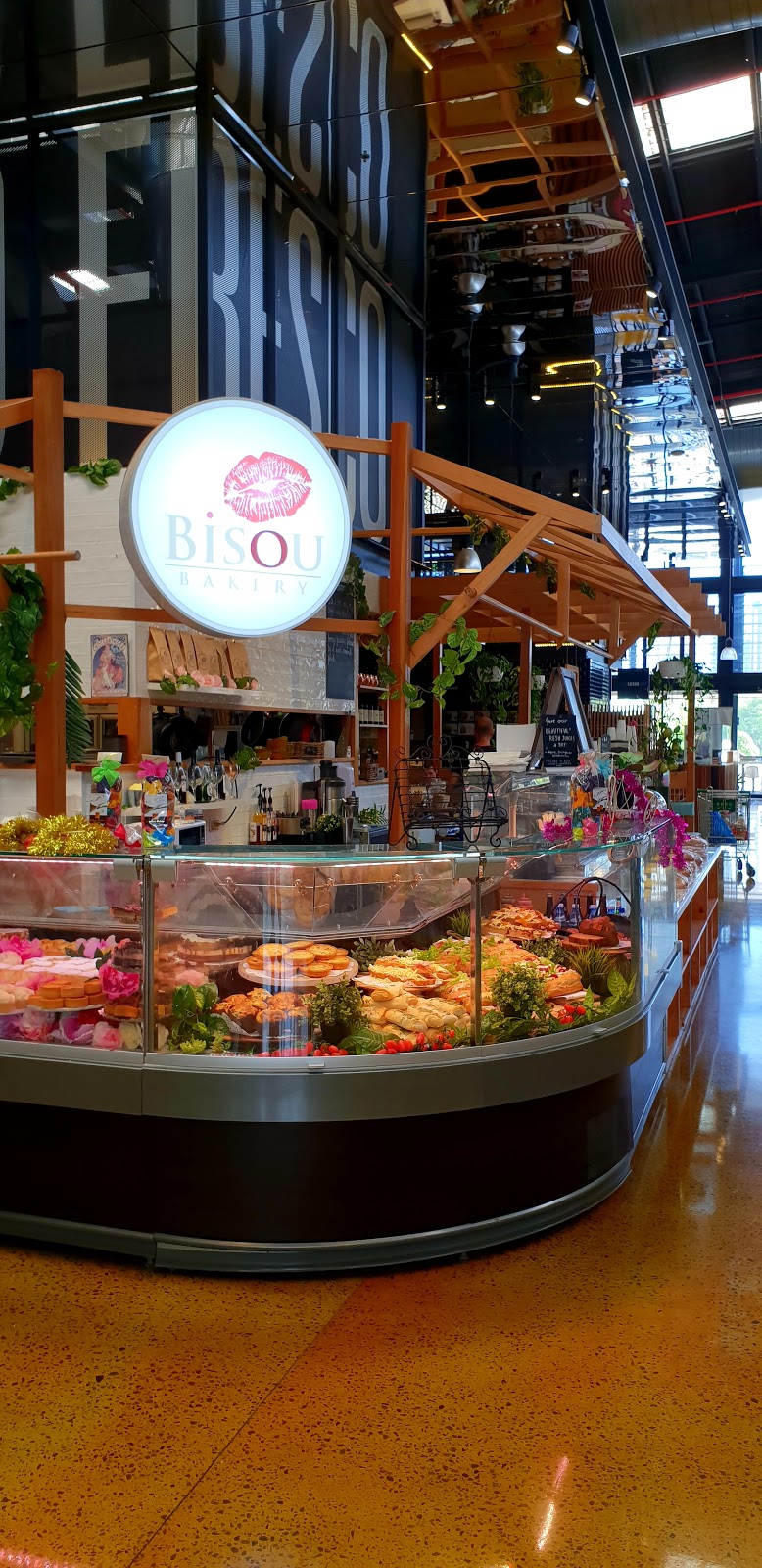 Bisou Bakery | Via Roma, Surfers Paradise QLD 4217, Australia | Phone: 0432 214 211