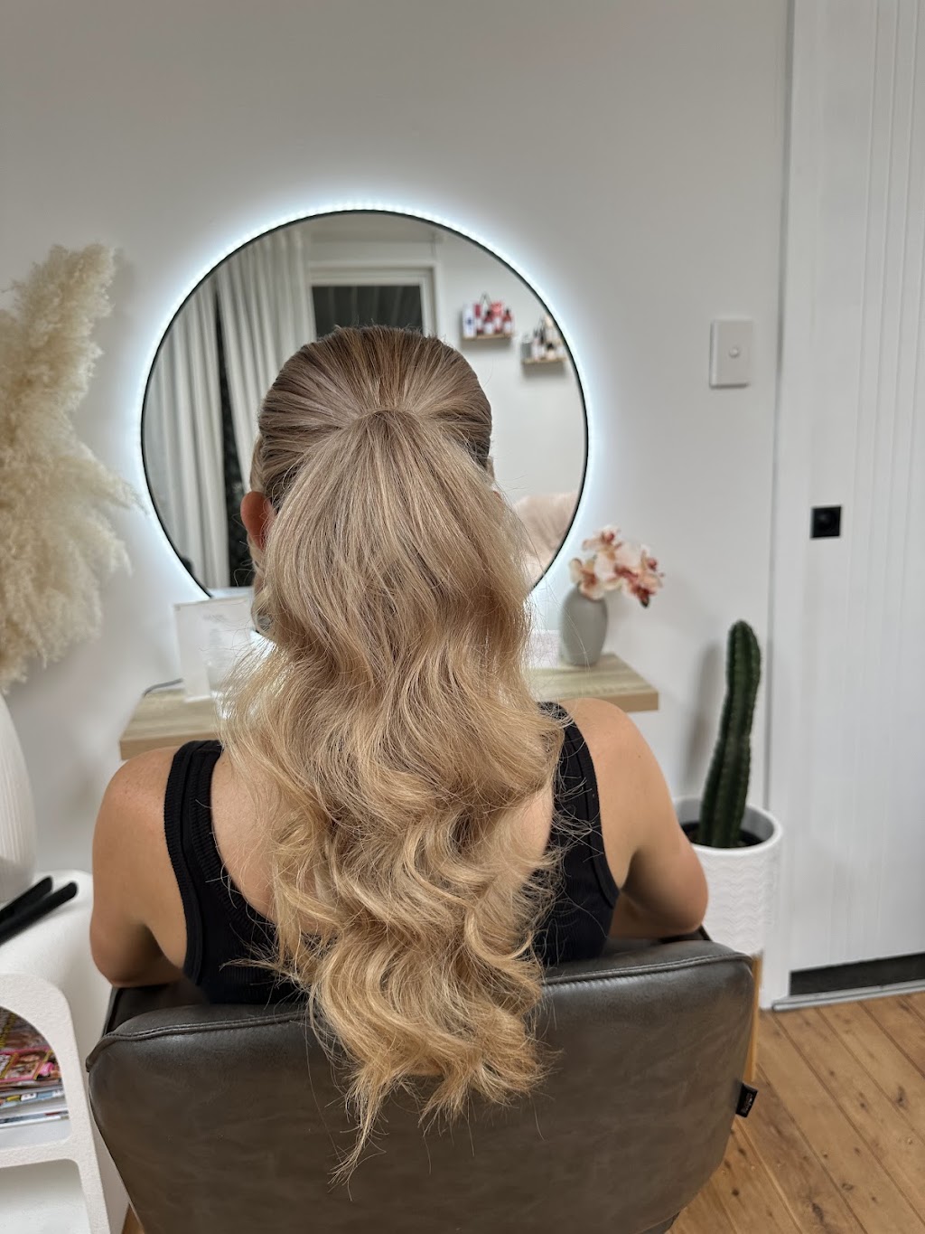 Omnia Hair & Lashes | 23 Ursula Rd, Bulli NSW 2516, Australia | Phone: 0413 762 315