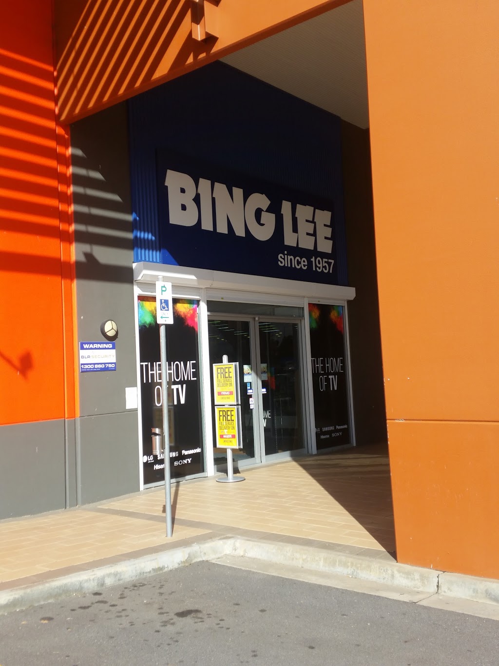 Bing Lee (Homemaker Center) Opening Hours