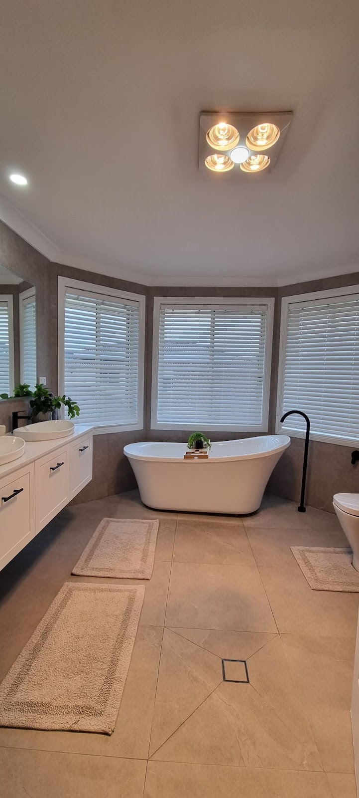 J and S Bathroom Renovations | 67 Grand Parade, Glossodia NSW 2756, Australia | Phone: 0412 698 685