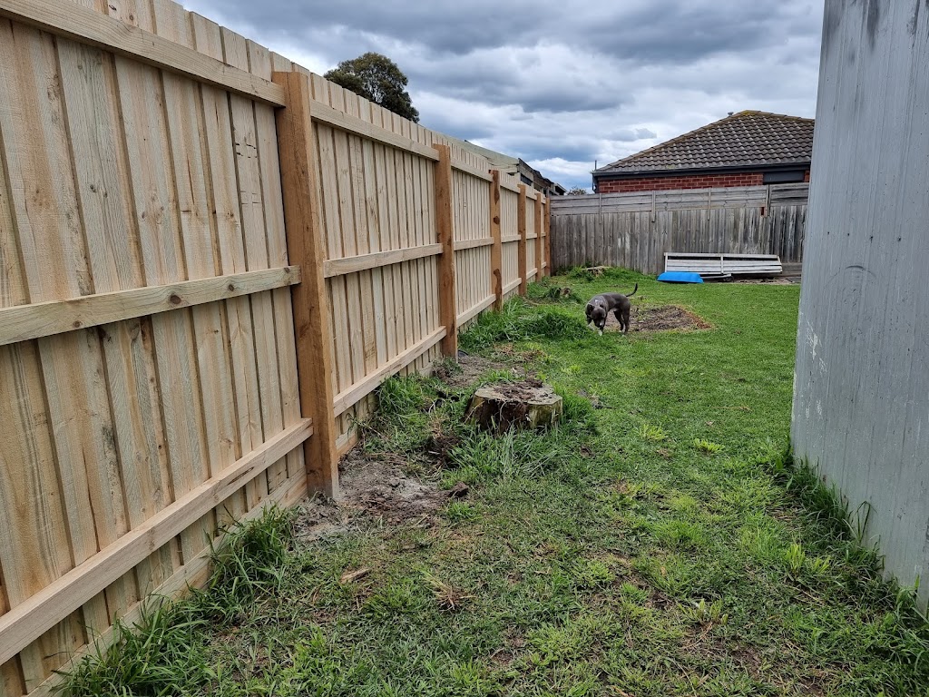 Ridge Fencing | Trueman St, Cranbourne West VIC 3977, Australia | Phone: 0411 961 405