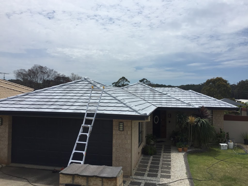 MID NORTH COAST PRESSURE CLEANING ROOF AND DRIVEWAY RESTORATIONS | roofing contractor | Lord St, East Kempsey NSW 2440, Australia | 0413643206 OR +61 413 643 206