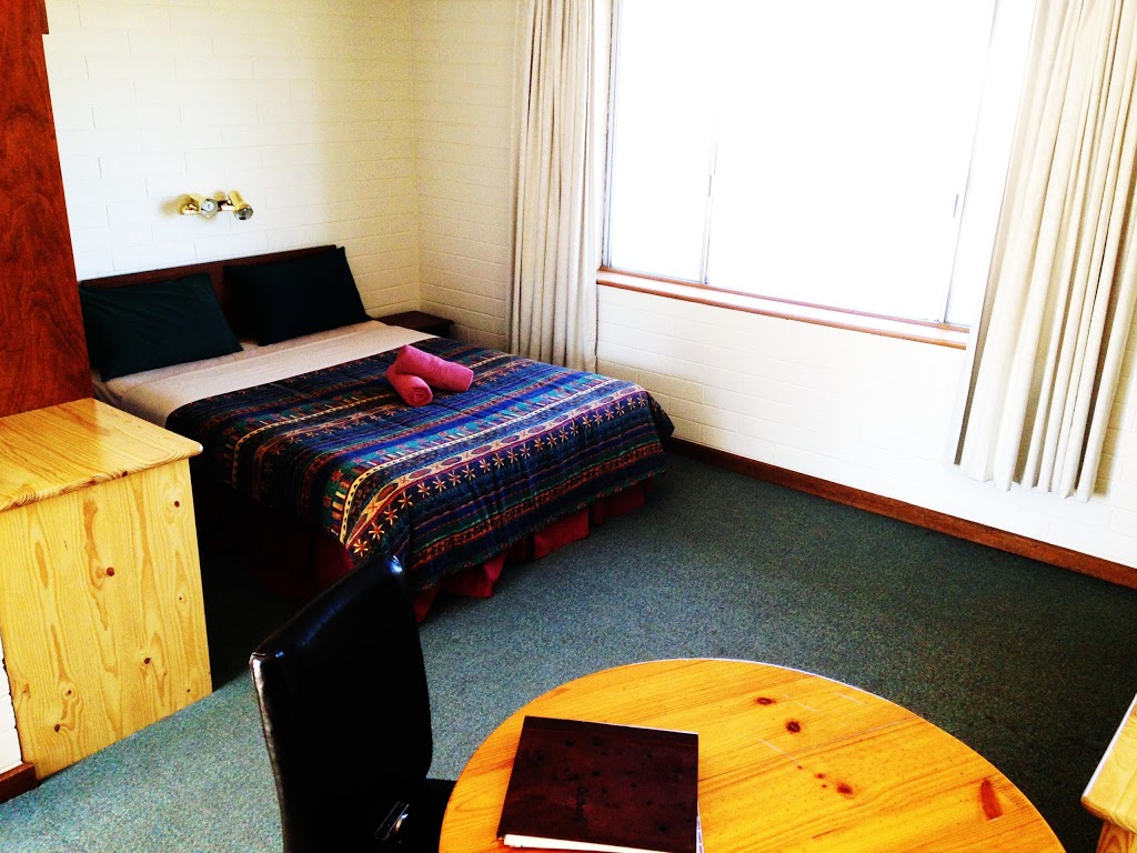 Outback Chapmanton Motel | lodging | 1 Wilpena Rd, Hawker SA 5434, Australia | 0886484100 OR +61 8 8648 4100