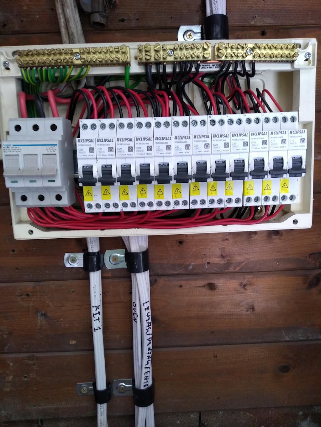South Electrical Contracting | 120 Warne St, Wellington NSW 2820, Australia | Phone: 0488 221 092