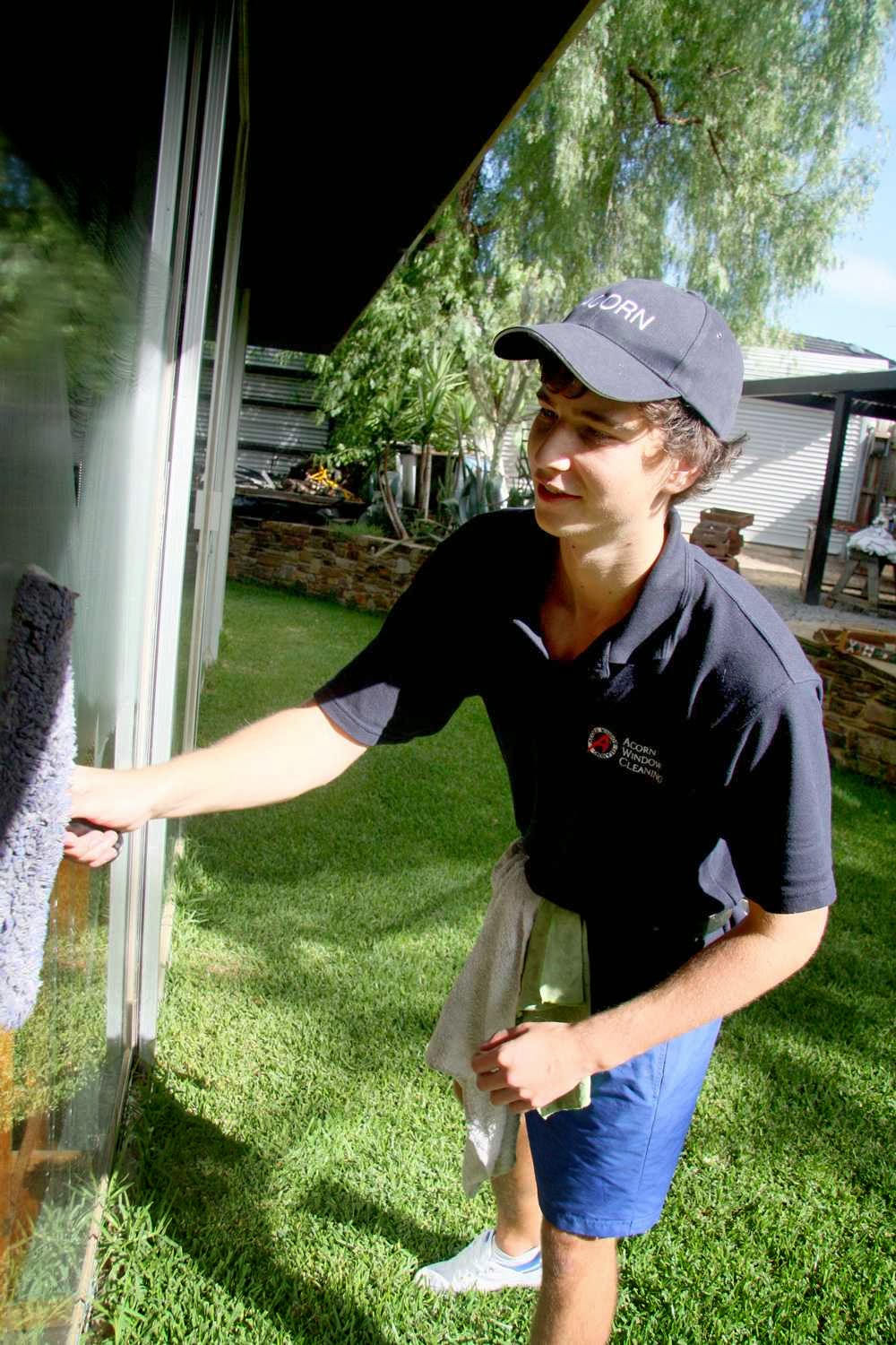 Acorn Window Cleaning Melbourne | 100 Auburn Rd, Melbourne VIC 3122, Australia | Phone: (03) 9818 3333