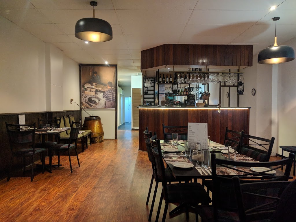 Oye Bombay | restaurant | 23 Harrington Square, Altona VIC 3018, Australia | 0393159655 OR +61 3 9315 9655