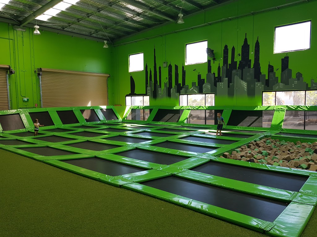 Flip Out Indoor Trampoline Arena Warrawong | gym | 1/247 Shellharbour Rd, Port Kembla NSW 2505, Australia | 0242740730 OR +61 2 4274 0730