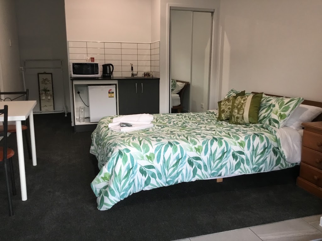 Mountain View Guest Rooms | 249 A Flying Fox Rd, Beechmont QLD 4275, Australia | Phone: 0422 479 865