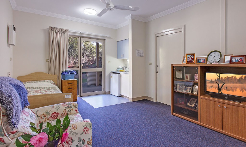 Southern Cross Care Greystanes Residential Aged Care | health | 5 White Gum Pl, Greystanes NSW 2145, Australia | 1800632314 OR +61 1800 632 314