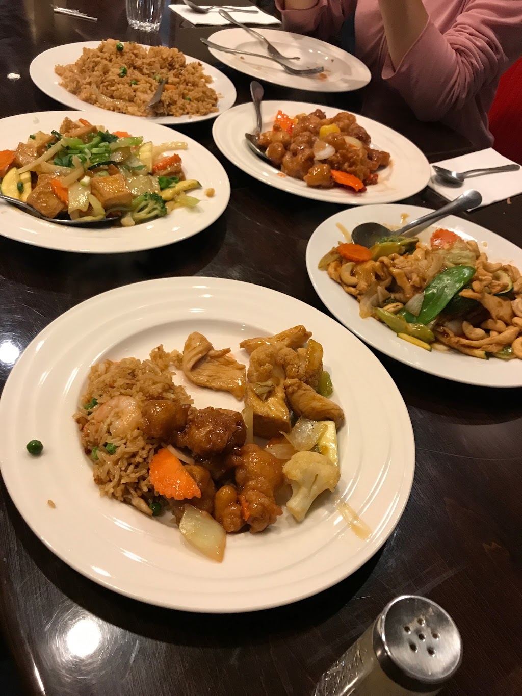 Mr Dengs Chinese Restaurant | 44-52 Moonee St, Coffs Harbour NSW 2450, Australia | Phone: (02) 6651 2221