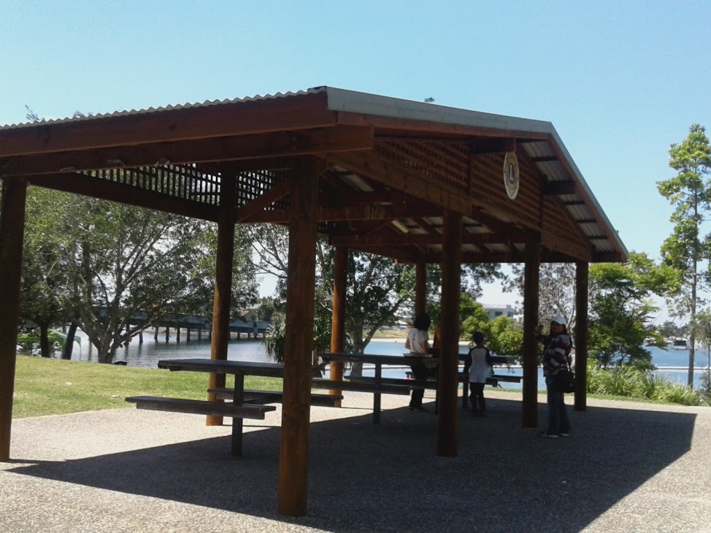 Phil Hill Environmental Park | park | Paradise Point QLD 4216, Australia