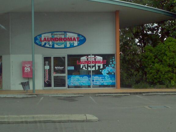 Riversides Socks Jocks N Frocks Laundromat | 1-5 Riverside Blvd, Douglas QLD 4814, Australia | Phone: (07) 4728 1622