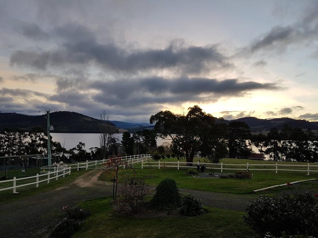 Ambience on Huon Bed & Breakfast | 1134 Cygnet Coast Rd, Wattle Grove TAS 7109, Australia | Phone: (03) 6297 7286