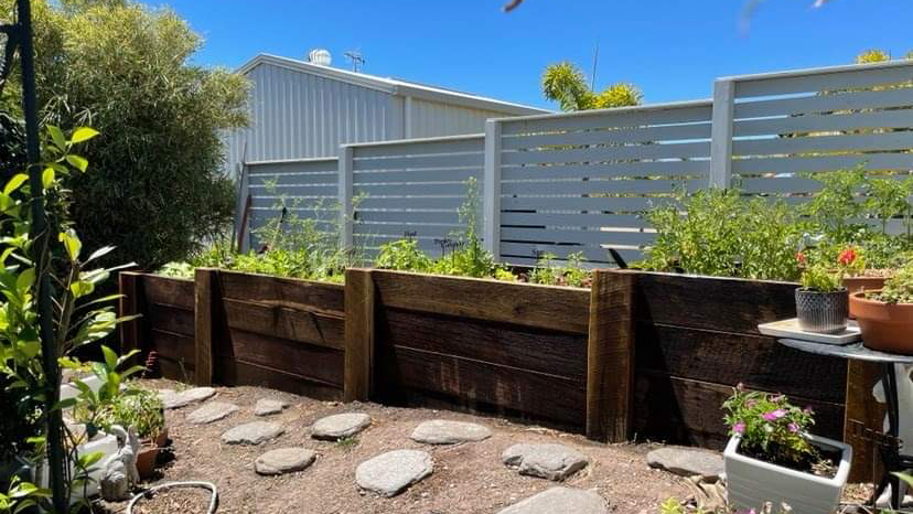 Gladstone Fencing and Landscaping - Charlies Customs | Ebony Cl, Calliope QLD 4680, Australia | Phone: 0412 776 711
