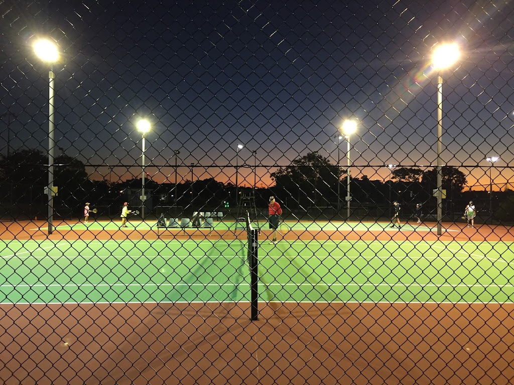 Gladstone Tennis & Squash Association | Glenlyon St, Gladstone-City QLD 4680, Australia | Phone: (07) 4972 2772