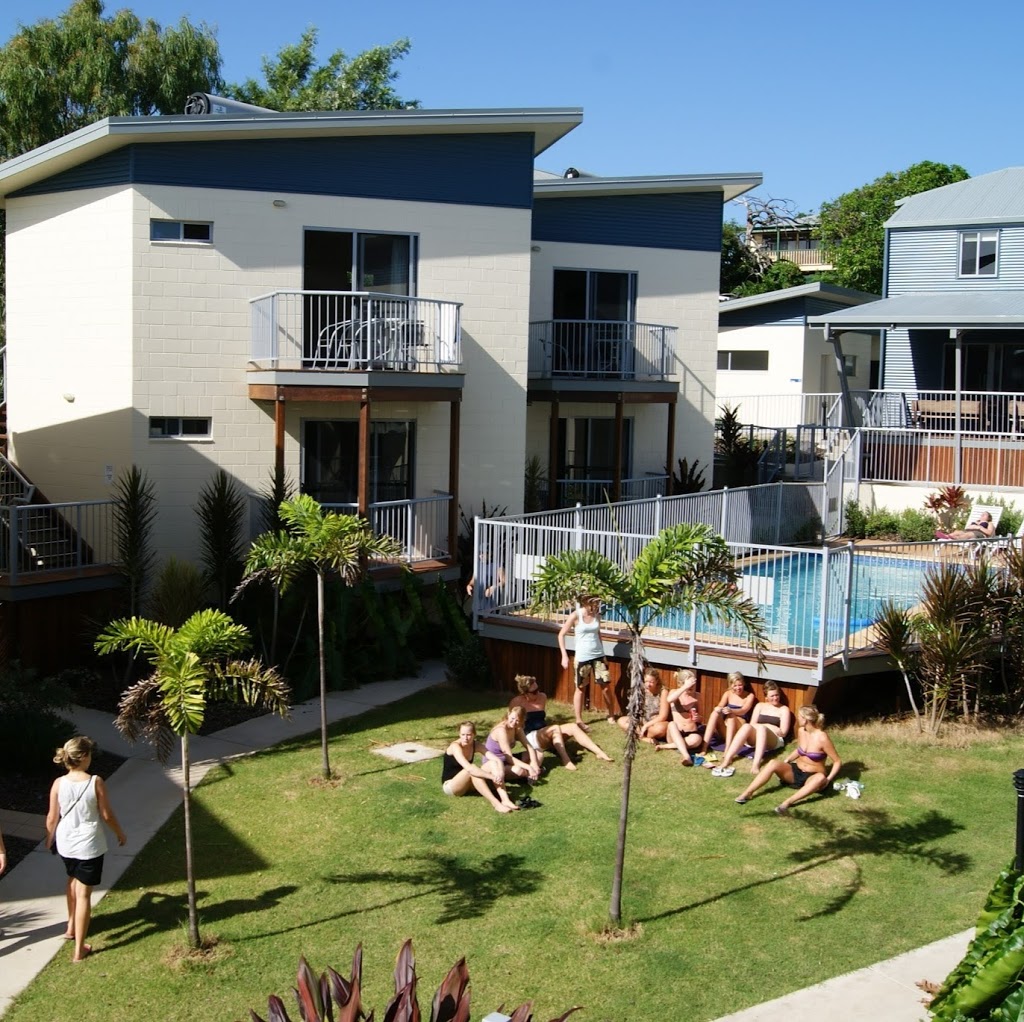 Emus Beach Resort | 92 Pattison St, Emu Park QLD 4710, Australia | Phone: (07) 4939 6111