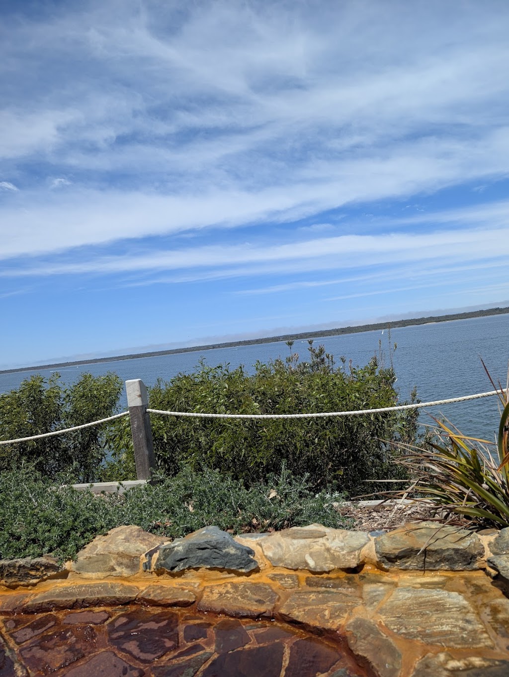 Metung Hot Springs Holiday Homes | 73 Storth Ryes Ave, Metung VIC 3904, Australia | Phone: 0400 010 206