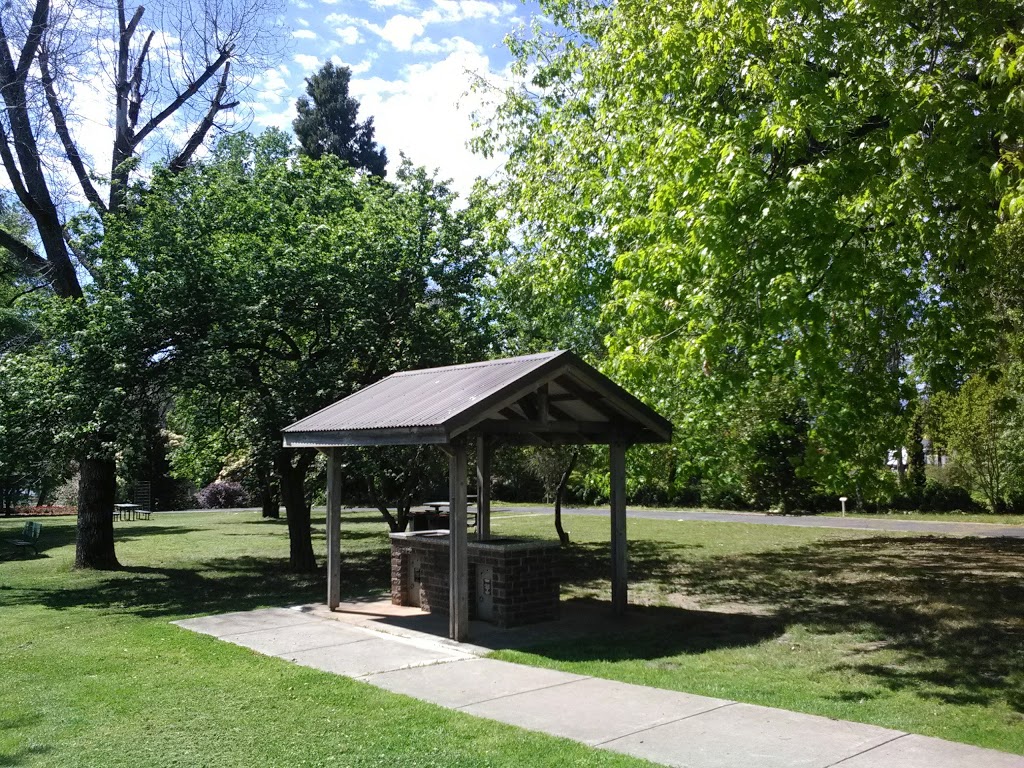 Alex Stockwell Gardens | park | 24 Richmond St, Tumut NSW 2720, Australia