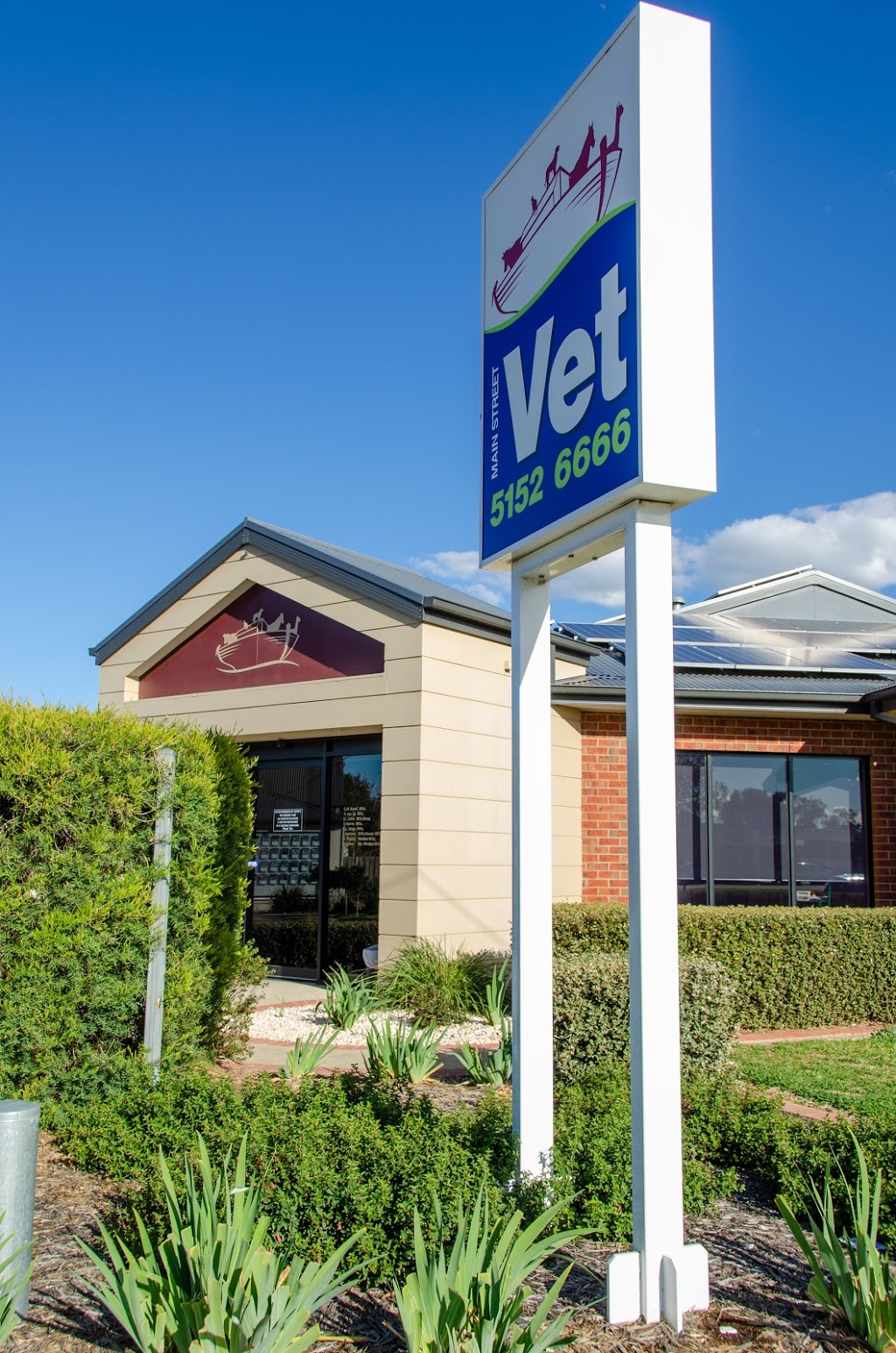 Main Street Veterinary Clinic | veterinary care | 325 Main St, Bairnsdale VIC 3875, Australia | 0351526666 OR +61 3 5152 6666