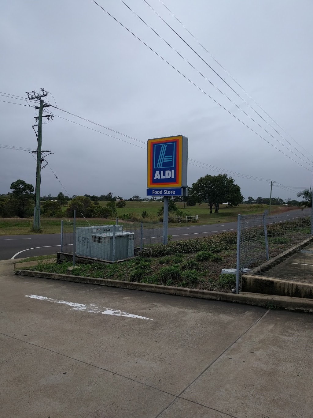 ALDI Avoca | supermarket | Johnston St &, Bolewski St, Avoca QLD 4670, Australia