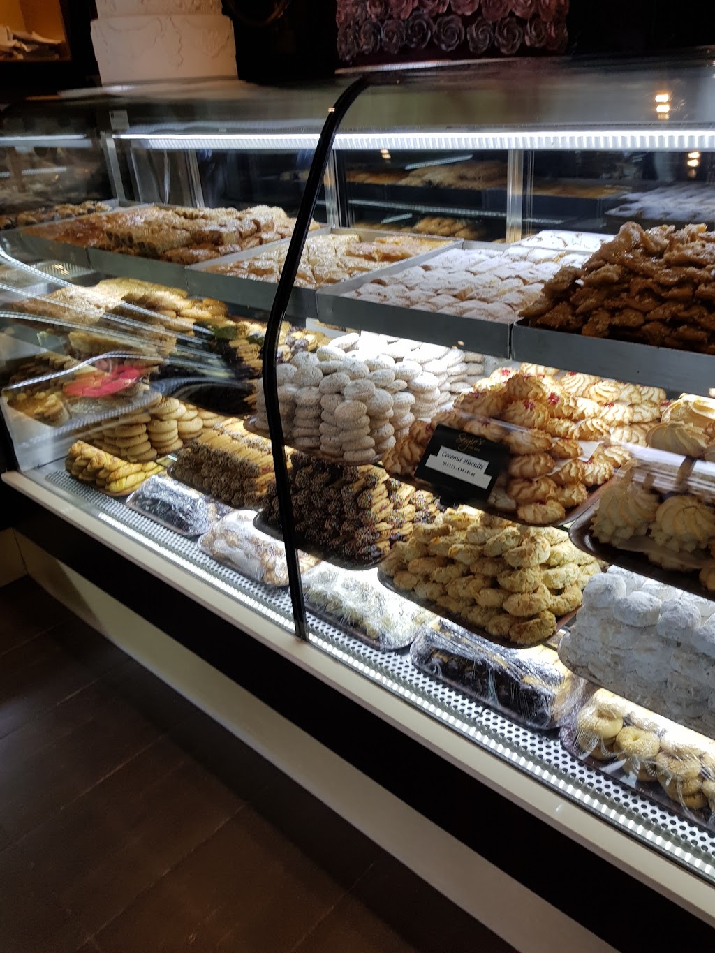 Sergios Cake Shop | bakery | 355 Waterloo Rd, Greenacre NSW 2190, Australia | 0297588777 OR +61 2 9758 8777